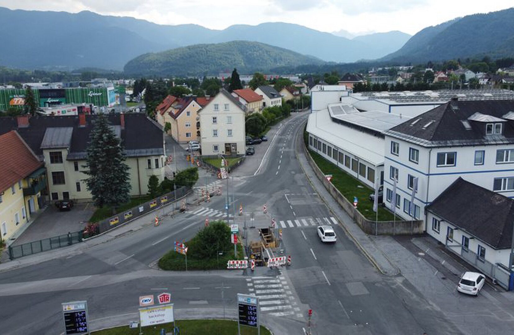 Neuer Kreisverkehr Auf Der Italiener Straße In Villach